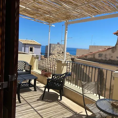 Vicolo A Mare